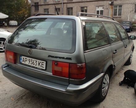 Серый Фольксваген Пассат Вариант, объемом двигателя 2 л и пробегом 450 тыс. км за 2300 $, фото 2 на Automoto.ua