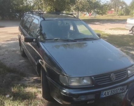 Сірий Фольксваген Пассат Варіант, об'ємом двигуна 1.8 л та пробігом 350 тис. км за 1500 $, фото 1 на Automoto.ua