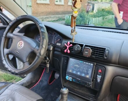 Серый Фольксваген Пассат Вариант, объемом двигателя 1.6 л и пробегом 340 тыс. км за 3900 $, фото 1 на Automoto.ua