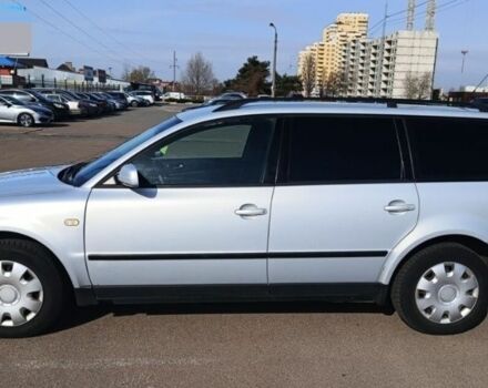 Фольксваген Пассат Варіант 1998 у Києві на Automoto.ua Сірий Фольксваген Пассат Варіант, об'ємом двигуна 1.6 л та пробігом 330 тис. км за 3500 $, фото 1 на Automoto.ua