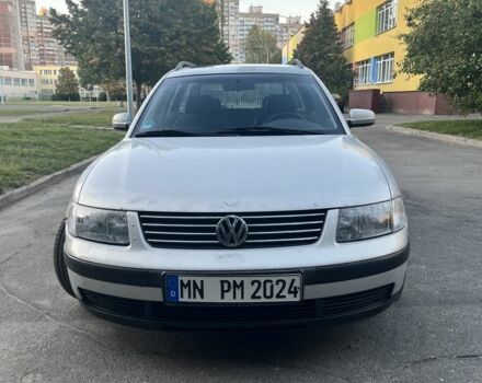 Сірий Фольксваген Пассат Варіант, об'ємом двигуна 1.8 л та пробігом 400 тис. км за 2000 $, фото 2 на Automoto.ua