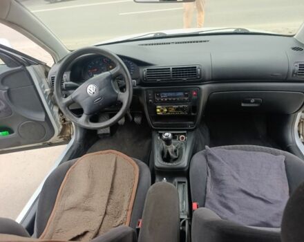 Сірий Фольксваген Пассат Варіант, об'ємом двигуна 1.8 л та пробігом 343 тис. км за 4488 $, фото 1 на Automoto.ua