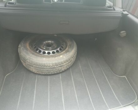 Сірий Фольксваген Пассат Варіант, об'ємом двигуна 1.6 л та пробігом 382 тис. км за 3200 $, фото 11 на Automoto.ua