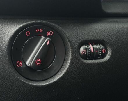 Сірий Фольксваген Пассат Варіант, об'ємом двигуна 2 л та пробігом 254 тис. км за 3990 $, фото 11 на Automoto.ua