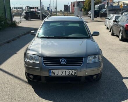 Фольксваген Пассат Вариант 2002 в Кременце на Automoto.ua Серый Фольксваген Пассат Вариант, объемом двигателя 0 л и пробегом 300 тыс. км за 1799 $, фото 4 на Automoto.ua