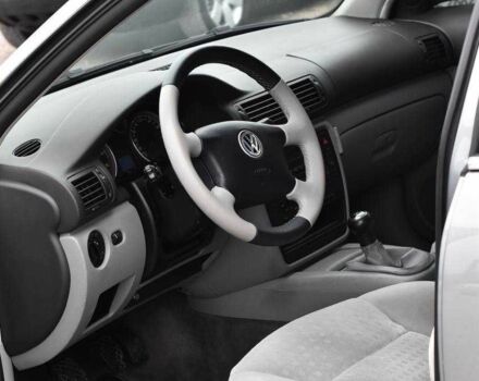 Серый Фольксваген Пассат Вариант, объемом двигателя 1.6 л и пробегом 205 тыс. км за 6250 $, фото 6 на Automoto.ua