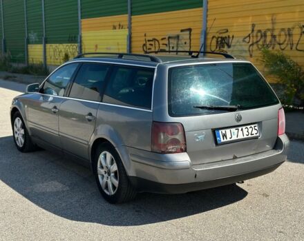 Фольксваген Пассат Вариант 2002 в Кременце на Automoto.ua Серый Фольксваген Пассат Вариант, объемом двигателя 0 л и пробегом 300 тыс. км за 1799 $, фото 2 на Automoto.ua