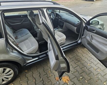 Фольксваген Пассат Варіант 2003 у Житомирі на Automoto.ua Сірий Фольксваген Пассат Варіант, об'ємом двигуна 1.9 л та пробігом 300 тис. км за 2100 $, фото 6 на Automoto.ua