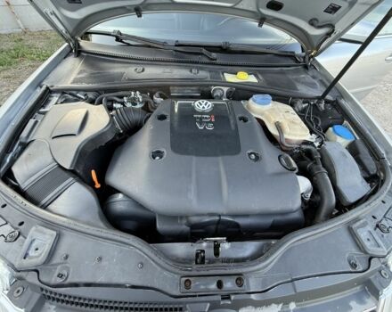 Серый Фольксваген Пассат Вариант, объемом двигателя 2.5 л и пробегом 280 тыс. км за 2600 $, фото 7 на Automoto.ua