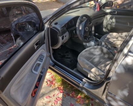 Серый Фольксваген Пассат Вариант, объемом двигателя 2.5 л и пробегом 340 тыс. км за 2500 $, фото 6 на Automoto.ua