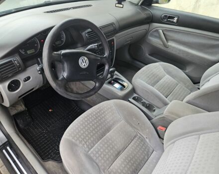 Фольксваген Пассат Варіант 2003 у Житомирі на Automoto.ua Сірий Фольксваген Пассат Варіант, об'ємом двигуна 1.9 л та пробігом 300 тис. км за 2100 $, фото 9 на Automoto.ua