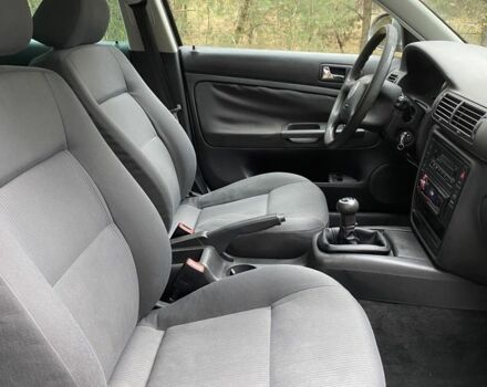 Серый Фольксваген Пассат Вариант, объемом двигателя 1.6 л и пробегом 166 тыс. км за 4700 $, фото 10 на Automoto.ua