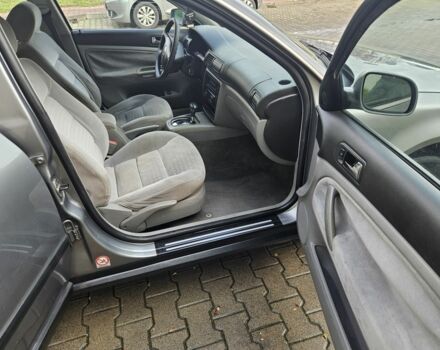 Фольксваген Пассат Варіант 2003 у Житомирі на Automoto.ua Сірий Фольксваген Пассат Варіант, об'ємом двигуна 1.9 л та пробігом 300 тис. км за 2100 $, фото 11 на Automoto.ua