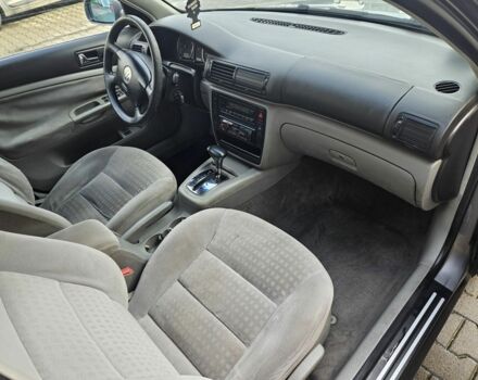 Фольксваген Пассат Варіант 2003 у Житомирі на Automoto.ua Сірий Фольксваген Пассат Варіант, об'ємом двигуна 1.9 л та пробігом 300 тис. км за 2100 $, фото 12 на Automoto.ua