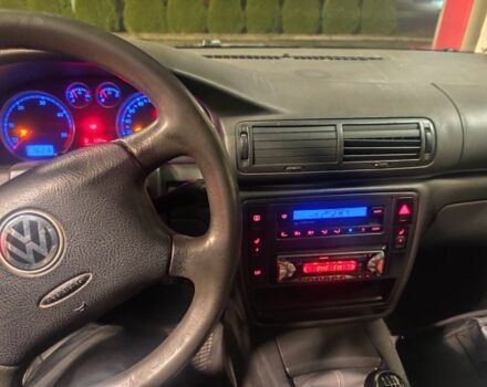 Серый Фольксваген Пассат Вариант, объемом двигателя 1.9 л и пробегом 340 тыс. км за 1900 $, фото 6 на Automoto.ua