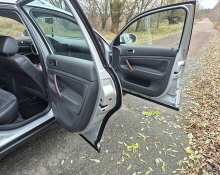 Серый Фольксваген Пассат Вариант, объемом двигателя 2.5 л и пробегом 250 тыс. км за 3999 $, фото 7 на Automoto.ua