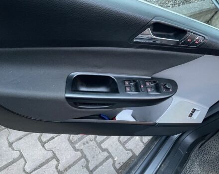 Сірий Фольксваген Пассат Варіант, об'ємом двигуна 1.6 л та пробігом 224 тис. км за 6500 $, фото 7 на Automoto.ua