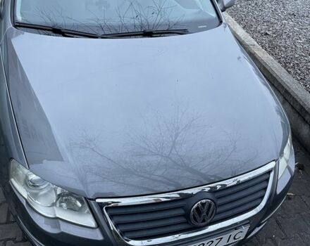 Сірий Фольксваген Пассат Варіант, об'ємом двигуна 1.6 л та пробігом 224 тис. км за 6500 $, фото 1 на Automoto.ua