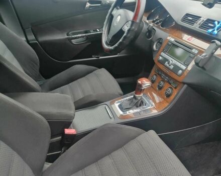 Сірий Фольксваген Пассат Варіант, об'ємом двигуна 2 л та пробігом 282 тис. км за 5500 $, фото 6 на Automoto.ua