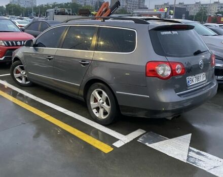 Сірий Фольксваген Пассат Варіант, об'ємом двигуна 2 л та пробігом 244 тис. км за 5500 $, фото 1 на Automoto.ua