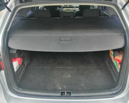 Сірий Фольксваген Пассат Варіант, об'ємом двигуна 2 л та пробігом 282 тис. км за 5500 $, фото 4 на Automoto.ua