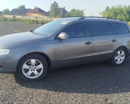 Серый Фольксваген Пассат Вариант, объемом двигателя 1.6 л и пробегом 245 тыс. км за 4800 $, фото 2 на Automoto.ua