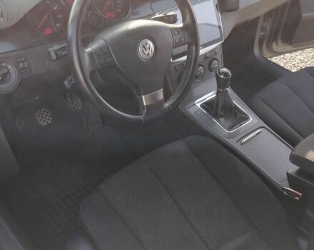 Серый Фольксваген Пассат Вариант, объемом двигателя 1.6 л и пробегом 245 тыс. км за 4800 $, фото 13 на Automoto.ua