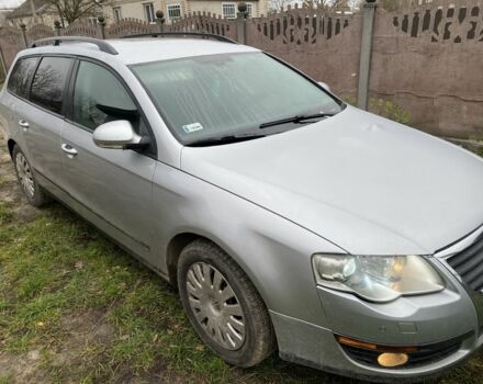 Серый Фольксваген Пассат Вариант, объемом двигателя 2 л и пробегом 320 тыс. км за 2290 $, фото 1 на Automoto.ua