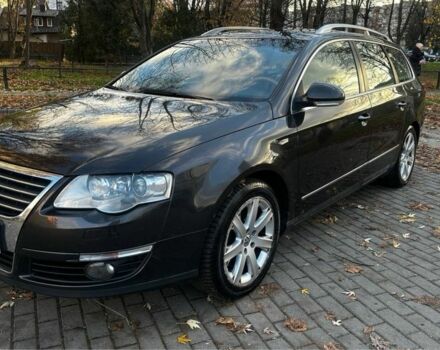 Сірий Фольксваген Пассат Варіант, об'ємом двигуна 2 л та пробігом 318 тис. км за 2550 $, фото 3 на Automoto.ua