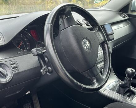 Серый Фольксваген Пассат Вариант, объемом двигателя 1.6 л и пробегом 209 тыс. км за 6300 $, фото 5 на Automoto.ua