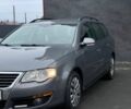 Серый Фольксваген Пассат Вариант, объемом двигателя 1.9 л и пробегом 327 тыс. км за 2250 $, фото 1 на Automoto.ua