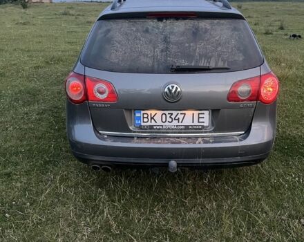Фольксваген Пассат Варіант 2006 у Шепетовке на Automoto.ua Сірий Фольксваген Пассат Варіант, об'ємом двигуна 2 л та пробігом 196 тис. км за 4900 $, фото 2 на Automoto.ua