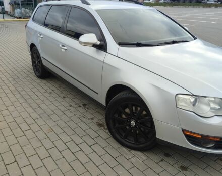 Серый Фольксваген Пассат Вариант, объемом двигателя 1.6 л и пробегом 260 тыс. км за 6500 $, фото 1 на Automoto.ua