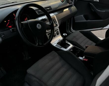 Серый Фольксваген Пассат Вариант, объемом двигателя 2 л и пробегом 344 тыс. км за 2499 $, фото 9 на Automoto.ua