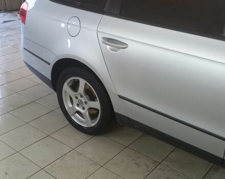 Серый Фольксваген Пассат Вариант, объемом двигателя 1.6 л и пробегом 265 тыс. км за 5299 $, фото 6 на Automoto.ua