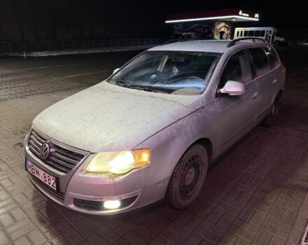 Серый Фольксваген Пассат Вариант, объемом двигателя 2 л и пробегом 258 тыс. км за 3000 $, фото 1 на Automoto.ua