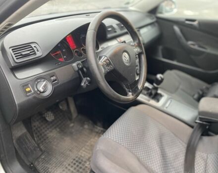 Сірий Фольксваген Пассат Варіант, об'ємом двигуна 2 л та пробігом 350 тис. км за 2650 $, фото 4 на Automoto.ua