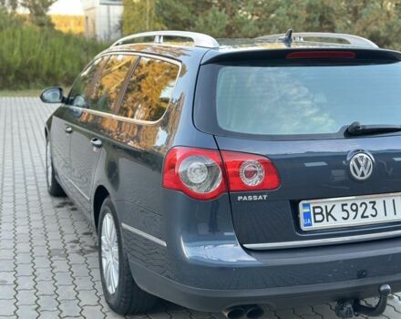 Фольксваген Пассат Вариант 2006 в Костополе на Automoto.ua Серый Фольксваген Пассат Вариант, объемом двигателя 2 л и пробегом 400 тыс. км за 5900 $, фото 8 на Automoto.ua