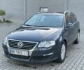 Фольксваген Пассат Вариант 2006 в Костополе на Automoto.ua Серый Фольксваген Пассат Вариант, объемом двигателя 2 л и пробегом 400 тыс. км за 5900 $, фото 2 на Automoto.ua