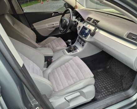 Серый Фольксваген Пассат Вариант, объемом двигателя 2 л и пробегом 282 тыс. км за 6300 $, фото 7 на Automoto.ua