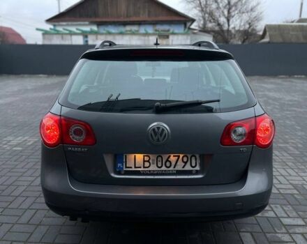 Серый Фольксваген Пассат Вариант, объемом двигателя 1.9 л и пробегом 327 тыс. км за 2250 $, фото 1 на Automoto.ua