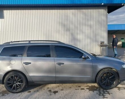 Сірий Фольксваген Пассат Варіант, об'ємом двигуна 2 л та пробігом 220 тис. км за 6999 $, фото 1 на Automoto.ua