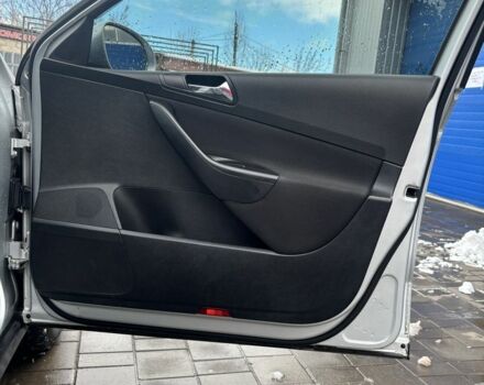 Сірий Фольксваген Пассат Варіант, об'ємом двигуна 1.6 л та пробігом 287 тис. км за 6200 $, фото 11 на Automoto.ua