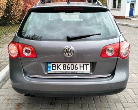 Фольксваген Пассат Вариант 2006 в Ровно на Automoto.ua Серый Фольксваген Пассат Вариант, объемом двигателя 2 л и пробегом 289 тыс. км за 6700 $, фото 5 на Automoto.ua