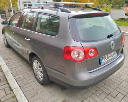 Фольксваген Пассат Вариант 2006 в Ровно на Automoto.ua Серый Фольксваген Пассат Вариант, объемом двигателя 2 л и пробегом 289 тыс. км за 6700 $, фото 6 на Automoto.ua