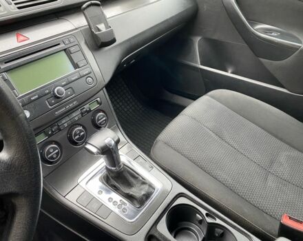 Серый Фольксваген Пассат Вариант, объемом двигателя 2 л и пробегом 320 тыс. км за 2290 $, фото 8 на Automoto.ua