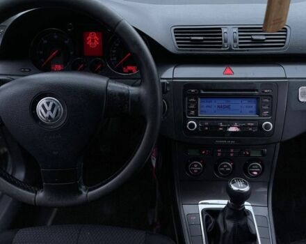 Серый Фольксваген Пассат Вариант, объемом двигателя 1.9 л и пробегом 327 тыс. км за 2250 $, фото 16 на Automoto.ua