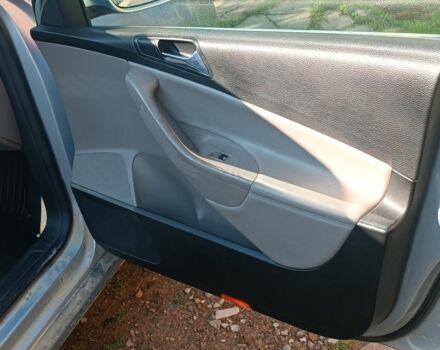 Сірий Фольксваген Пассат Варіант, об'ємом двигуна 2 л та пробігом 305 тис. км за 5000 $, фото 16 на Automoto.ua