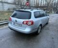 Сірий Фольксваген Пассат Варіант, об'ємом двигуна 2 л та пробігом 300 тис. км за 2950 $, фото 4 на Automoto.ua