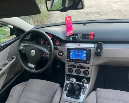 Серый Фольксваген Пассат Вариант, объемом двигателя 2 л и пробегом 370 тыс. км за 2350 $, фото 4 на Automoto.ua